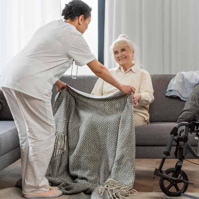Evde Yaşlı Hasta Bakımı